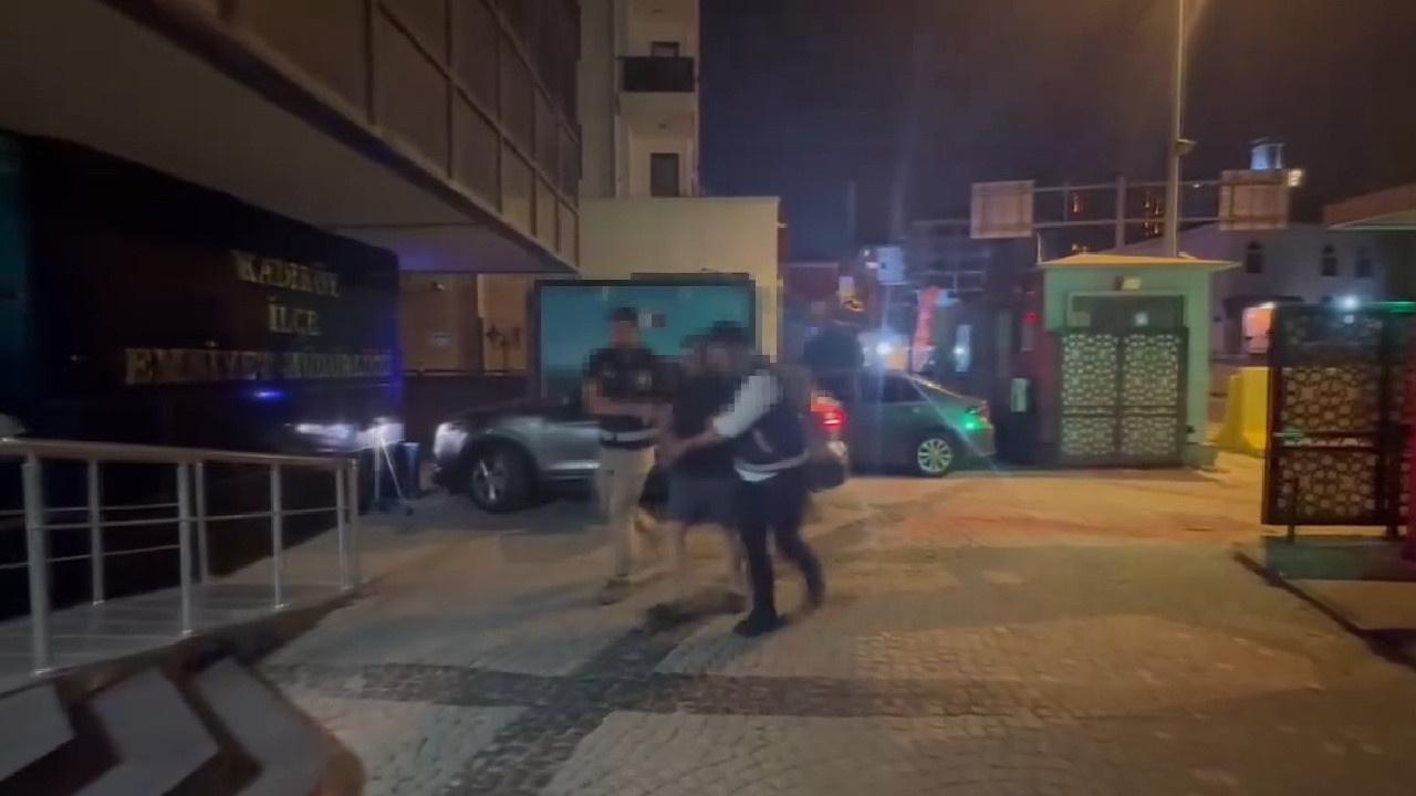 14 sene hapis cezası alan torbacı Kadıköy'ün ortasında çıktı
