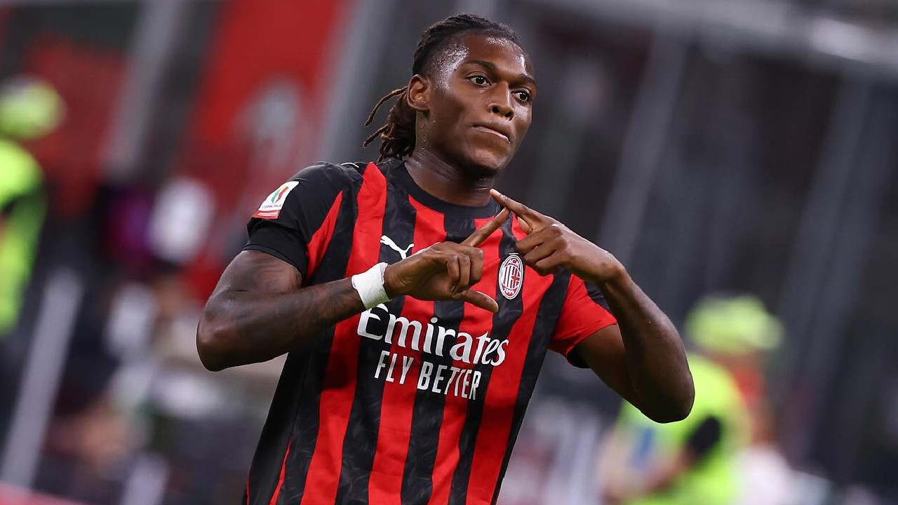 Rafael Leao Galatasaray için İstanbul'a geldi