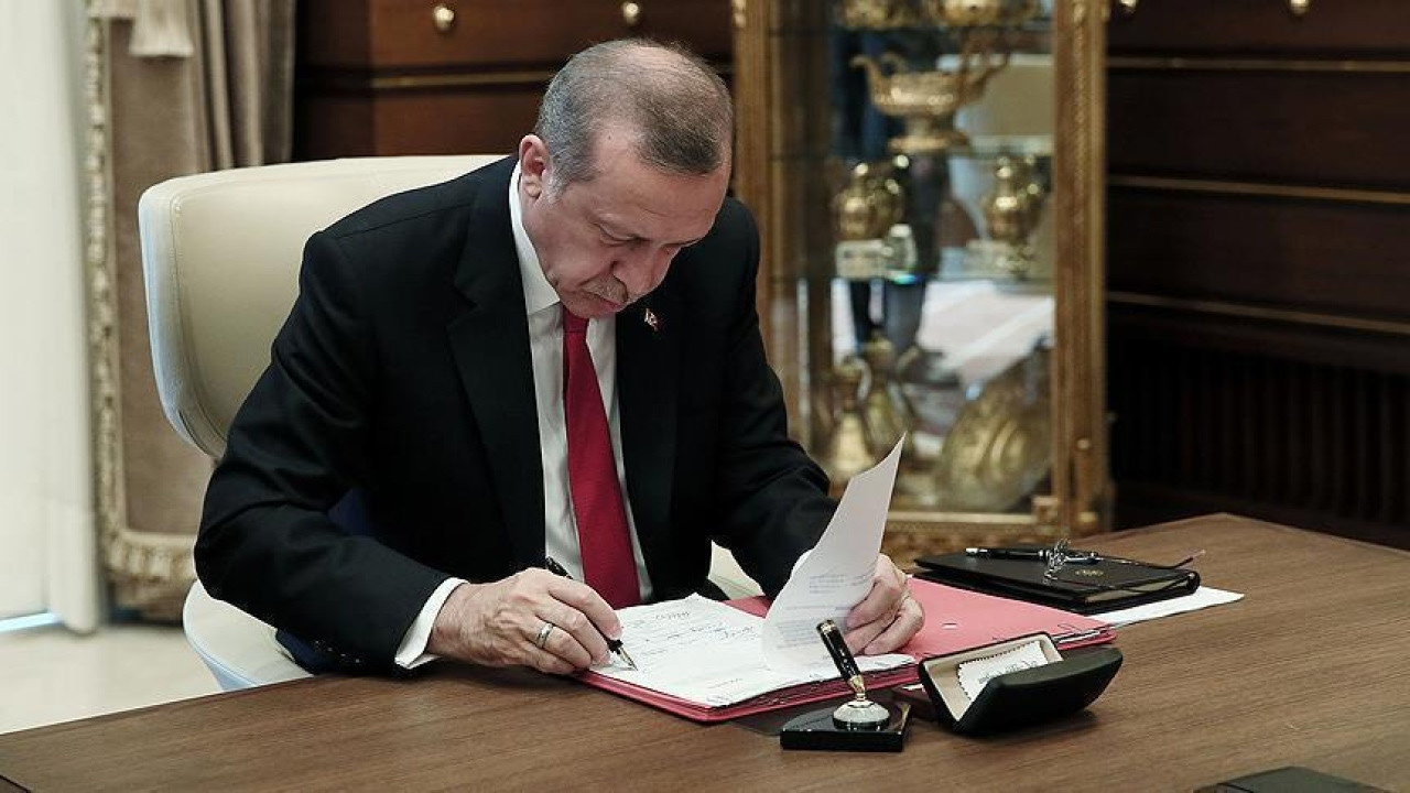 Erdoğan'dan gece yarısı imzası: BTK Başkanlığı ve Kültür Bakan Yardımcılığı'na yeni isimler atandı