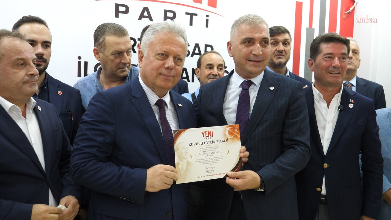 Trabzon’da 1 belediye başkanı ve 21 Meclis üyesi YENİ Parti'ye katıldı
