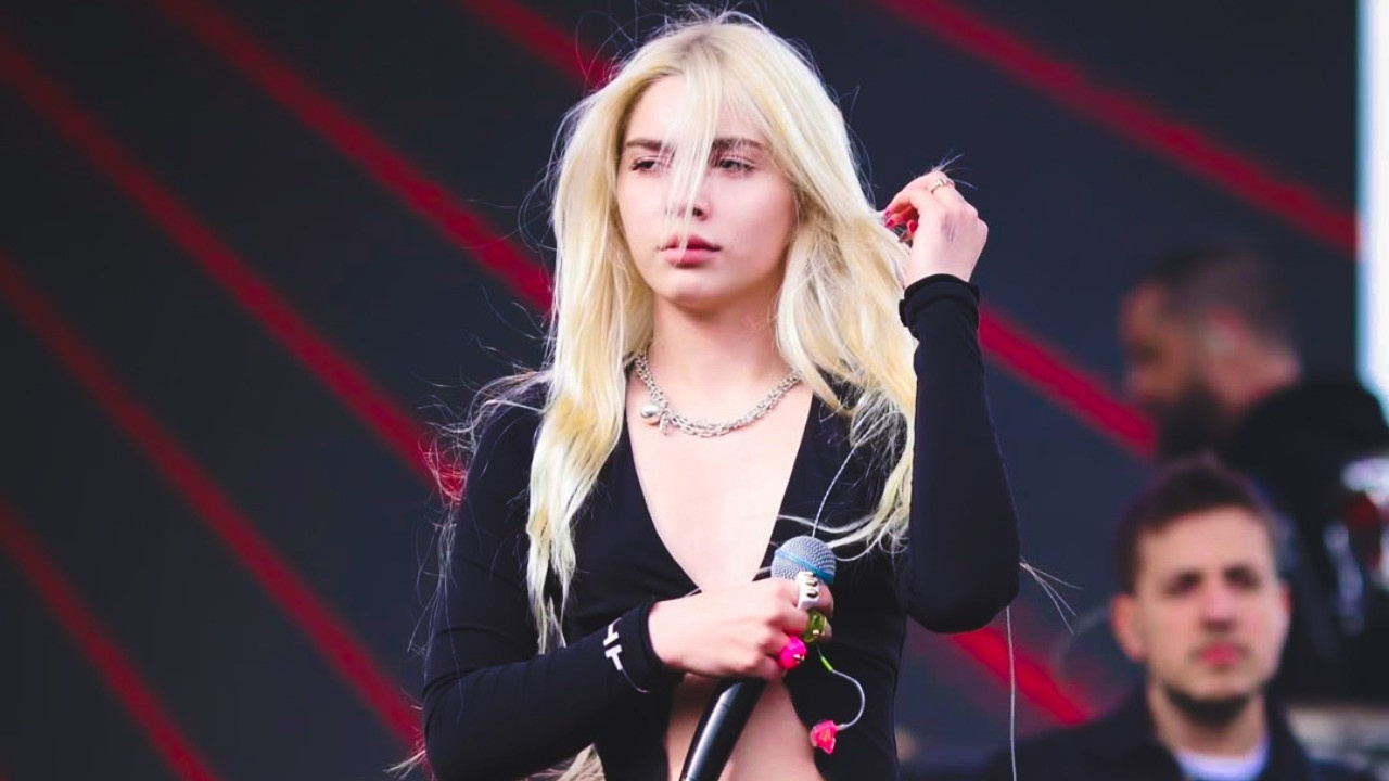 Aleyna Tilki'den tekelleşme tepkisi! 'Artık hiç konserim olmayacak'