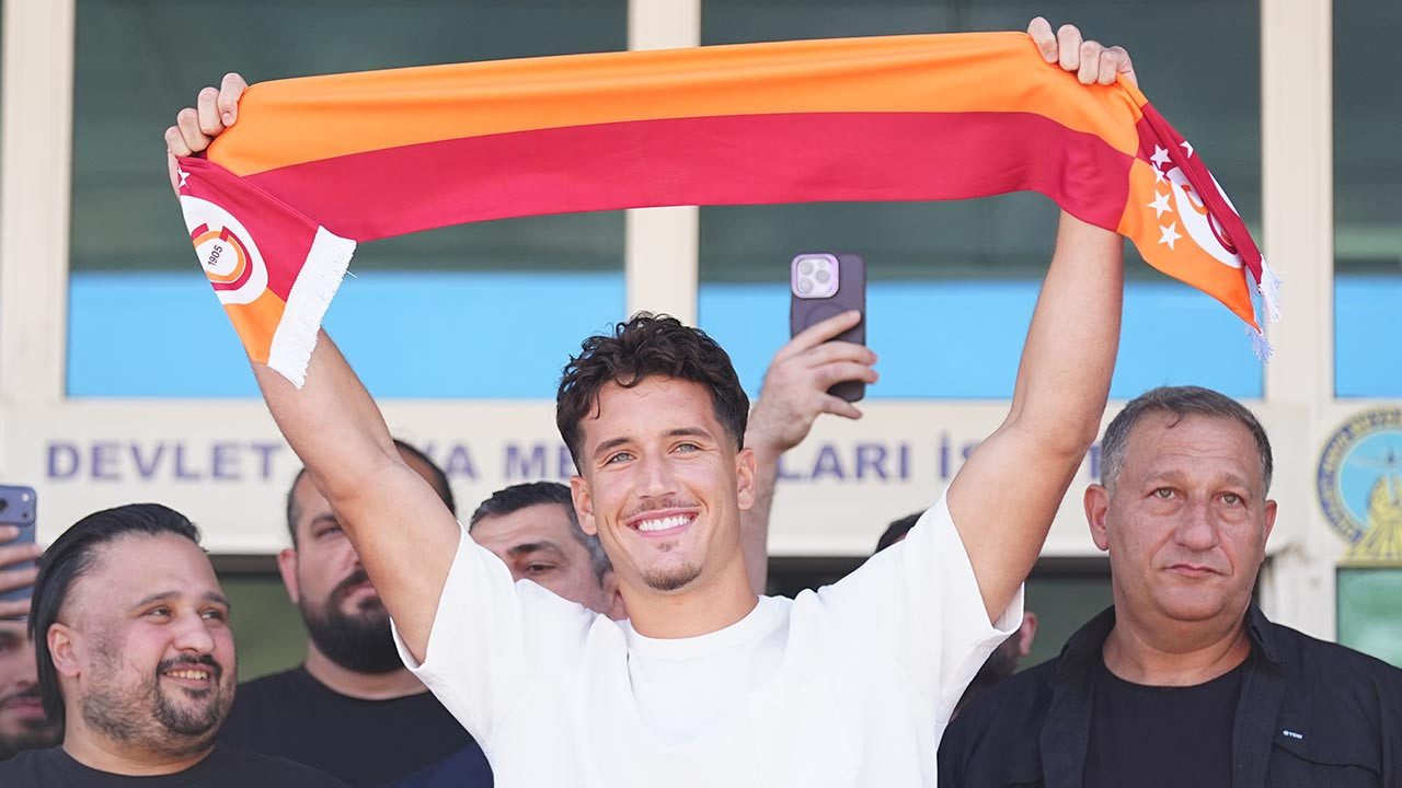Son Dakika | Galatasaray Deniz Gül'ü resmen açıkladı: Maliyeti belli oldu