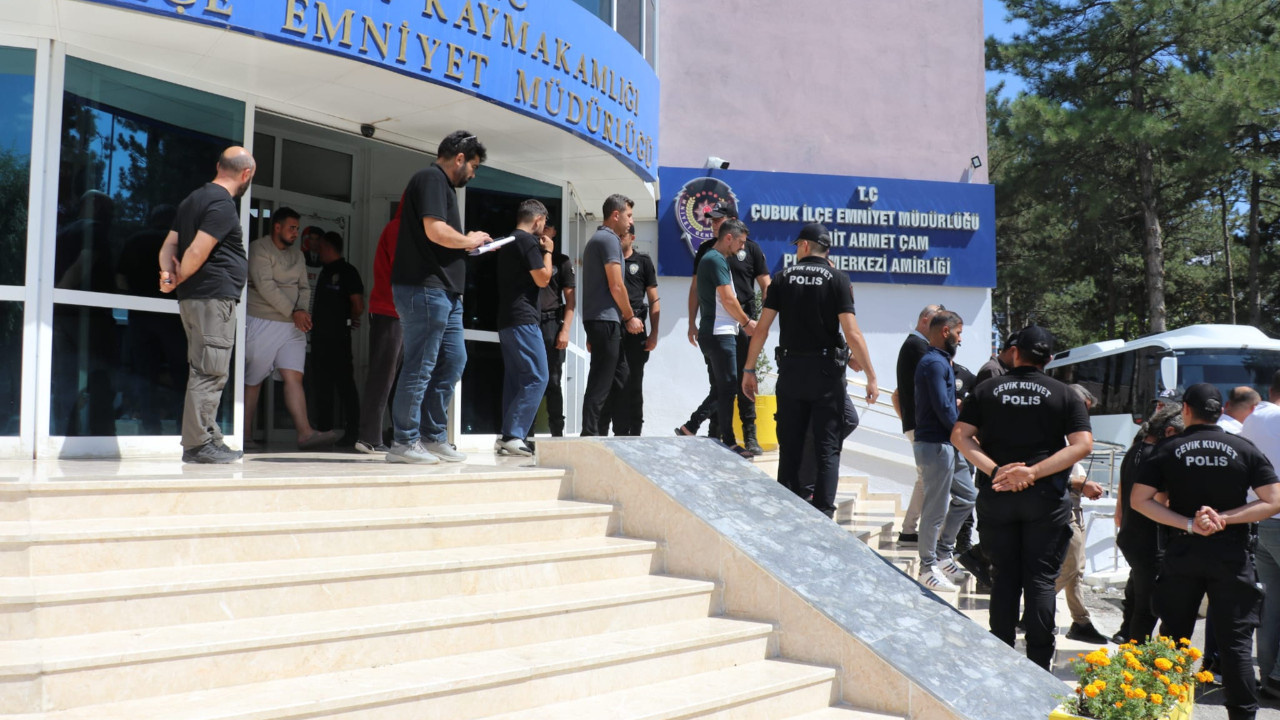 Uygulama noktalarını sosyal medyada paylaşanlara operasyon: 36 gözaltı