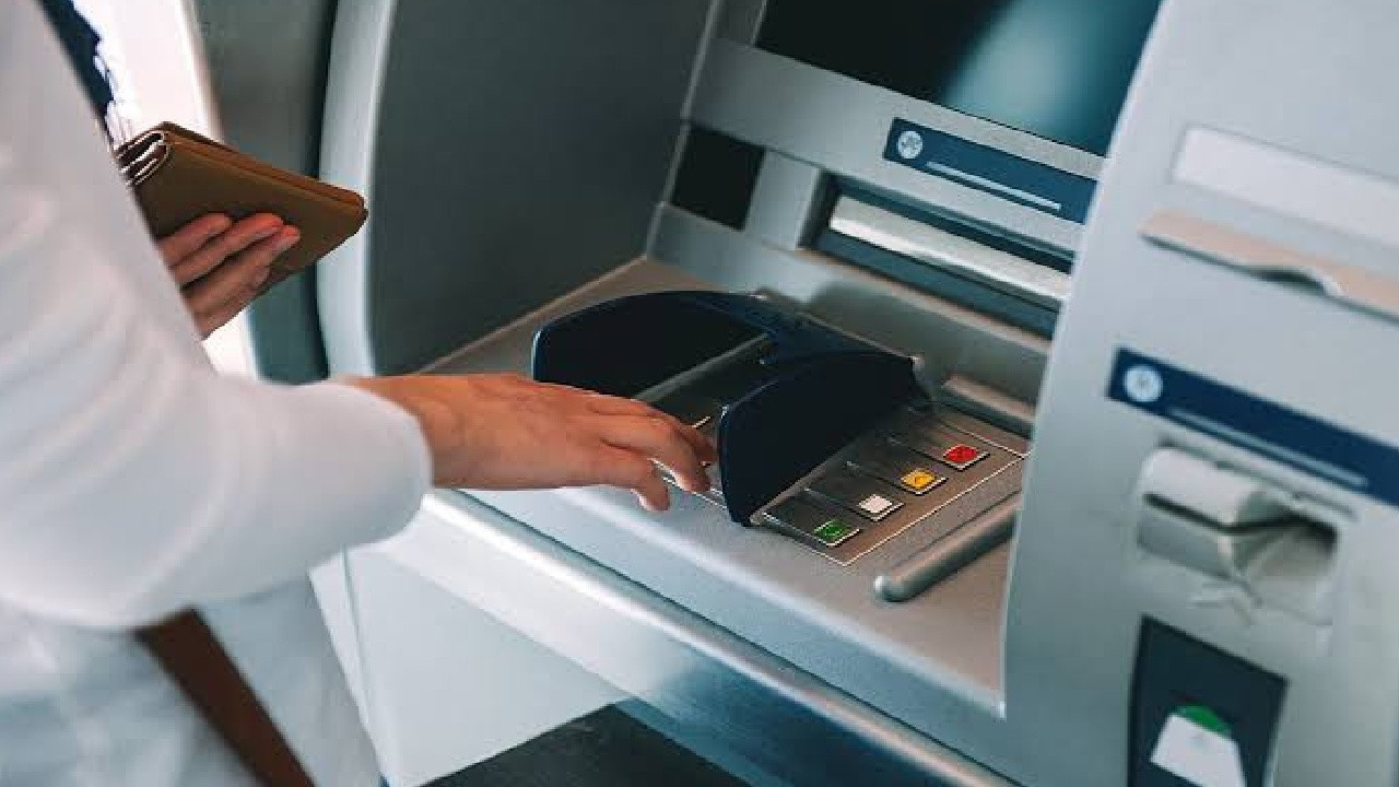 ATM'lerdeki yeni tuzak ortaya çıktı! Paranız saniyeler içinde buhar olabilir