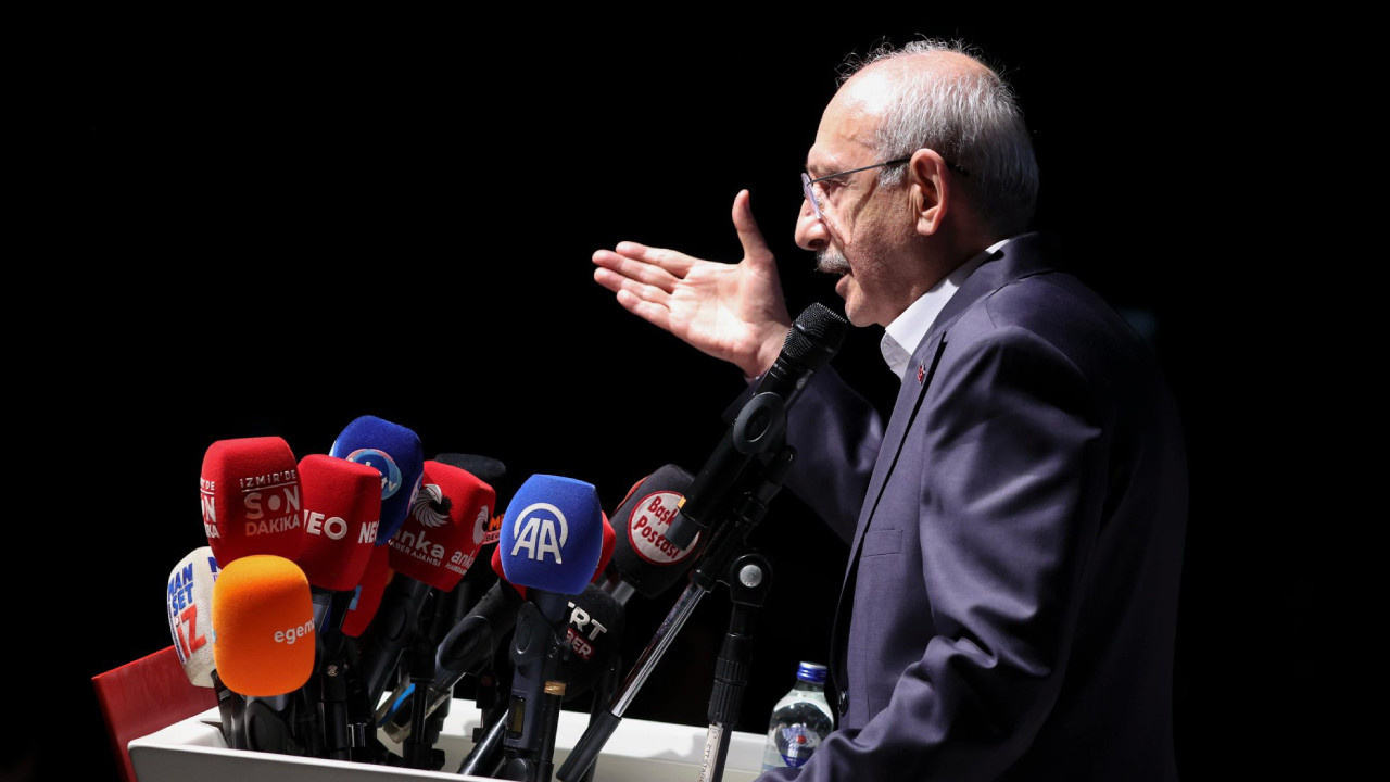 Kılıçdaroğlu İzmir'de yalnız kaldı! Belediye Başkanları gelmedi... İzmirli yuhaladı butlancılar slogan attı