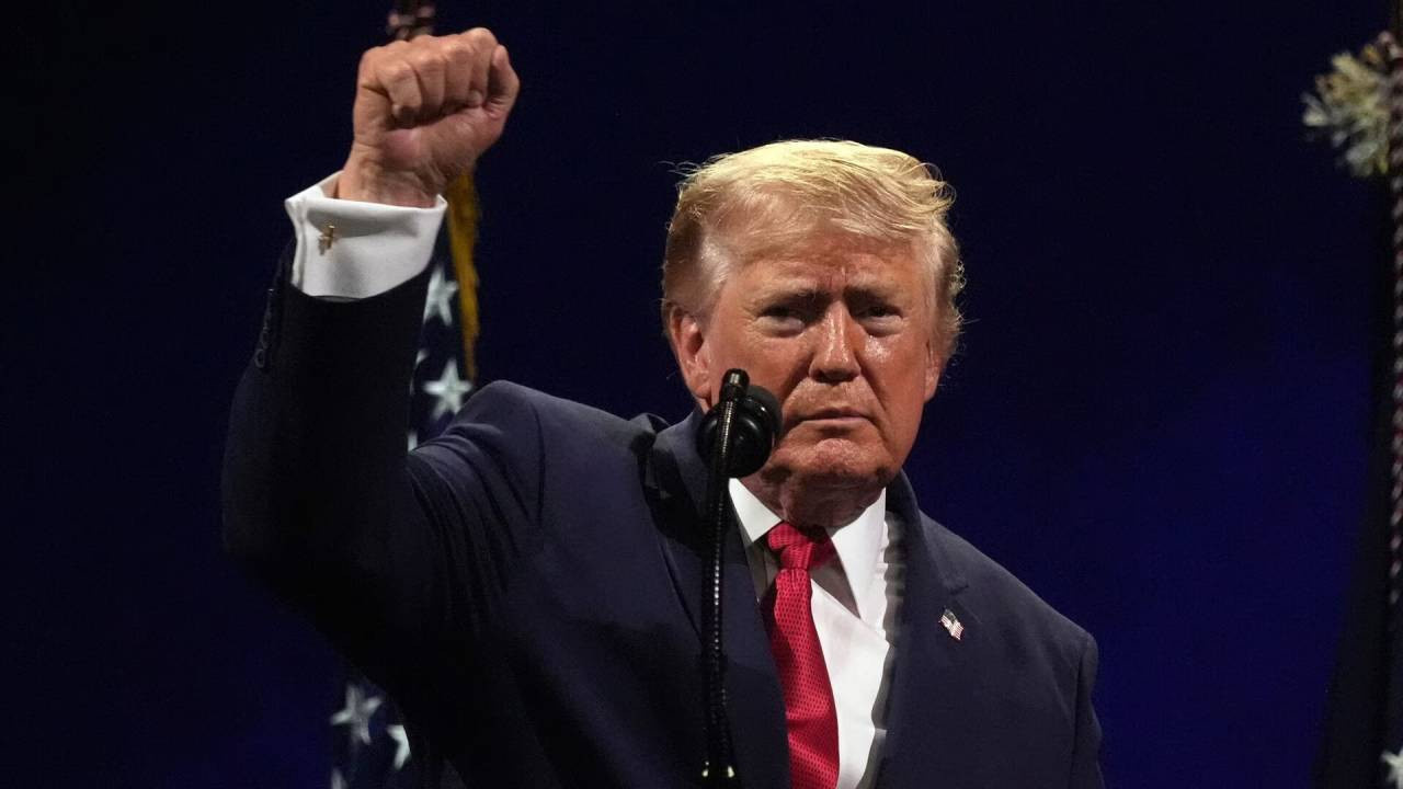 Seçim yaklaştı Trump Amerikalılara 'eski öcülerini' hatırlattı!