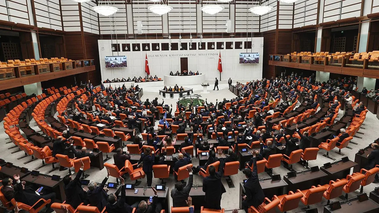 3 bakanlık sessiz sedasız zirveye yerleşti