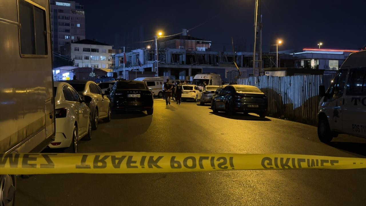 Son Dakika | Sultanbeyli'de IŞİD operasyonu: Çatışmada yaralanan vatandaş hayatını kaybetti
