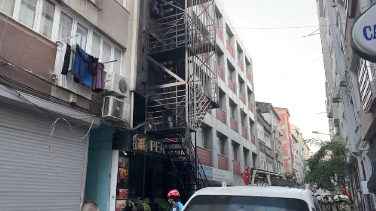 Son dakika | Bakırköy'de otel yangını! Müşteriler tahliye edildi