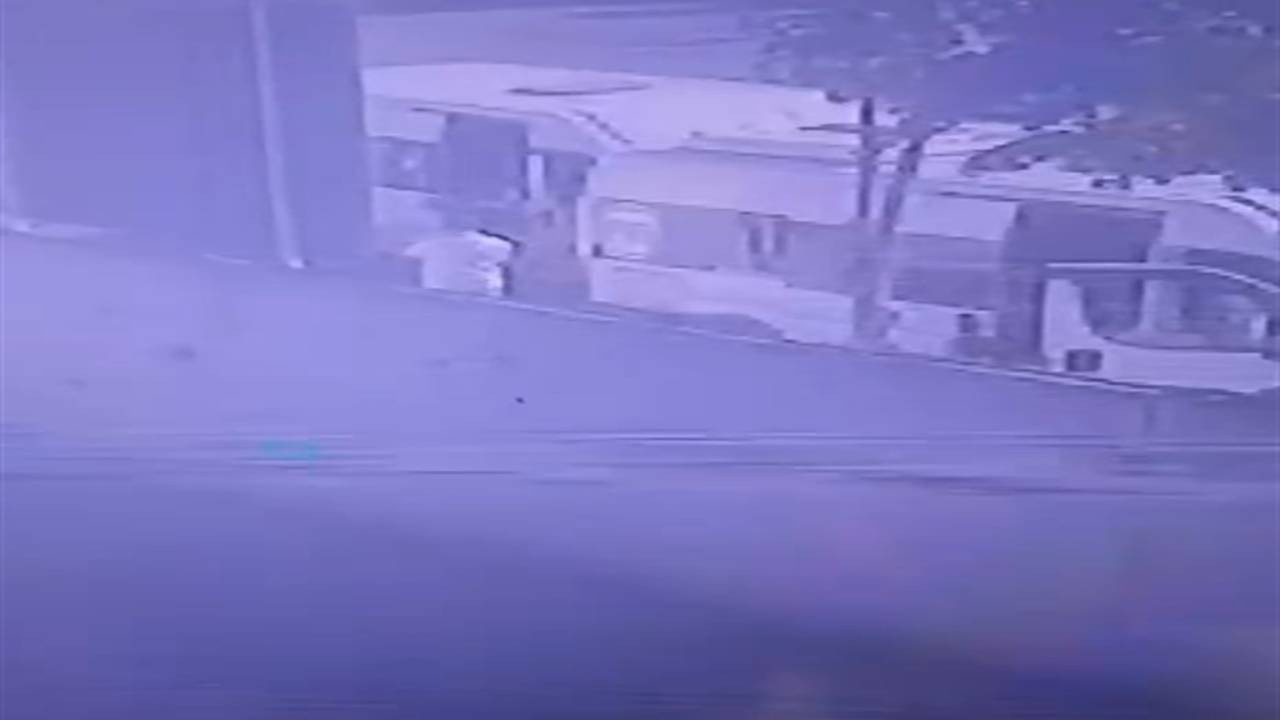 Arnavutköy'de akaryakıt kavgası: Servis şoförü meslektaşını öldürdü