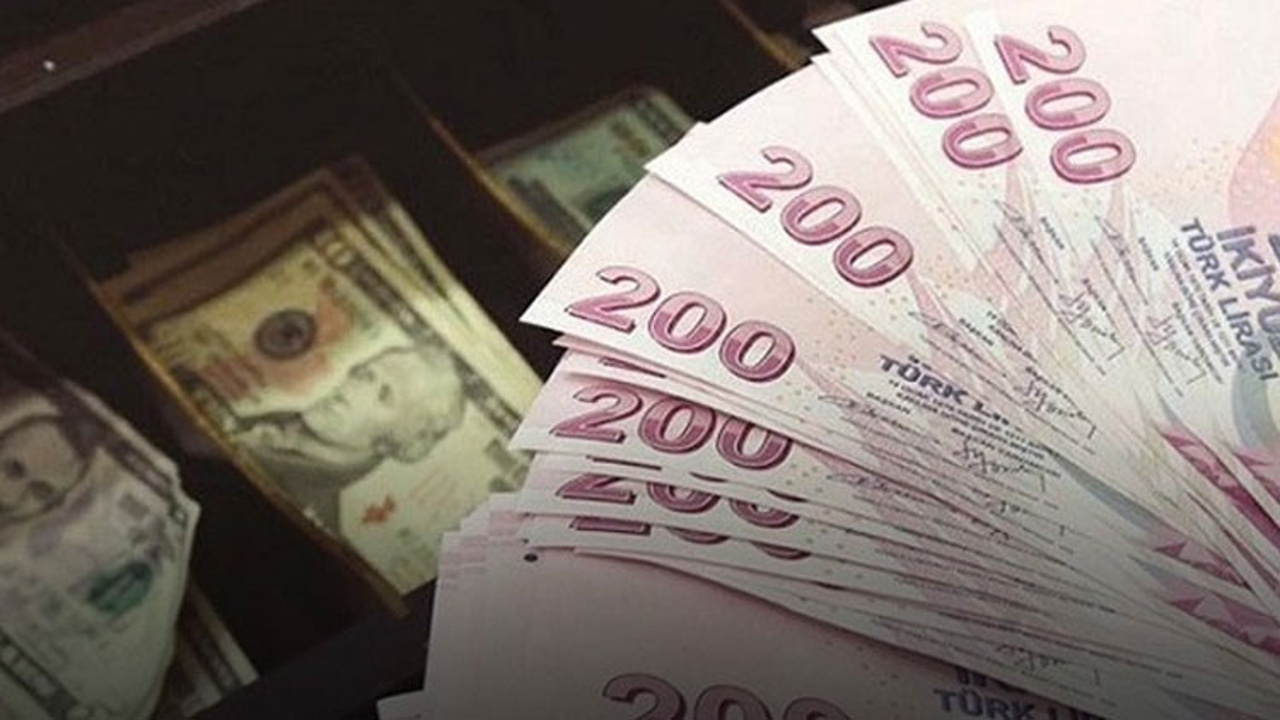 Financial Times: Siyasi müdahaleler doları tırmandırıyor