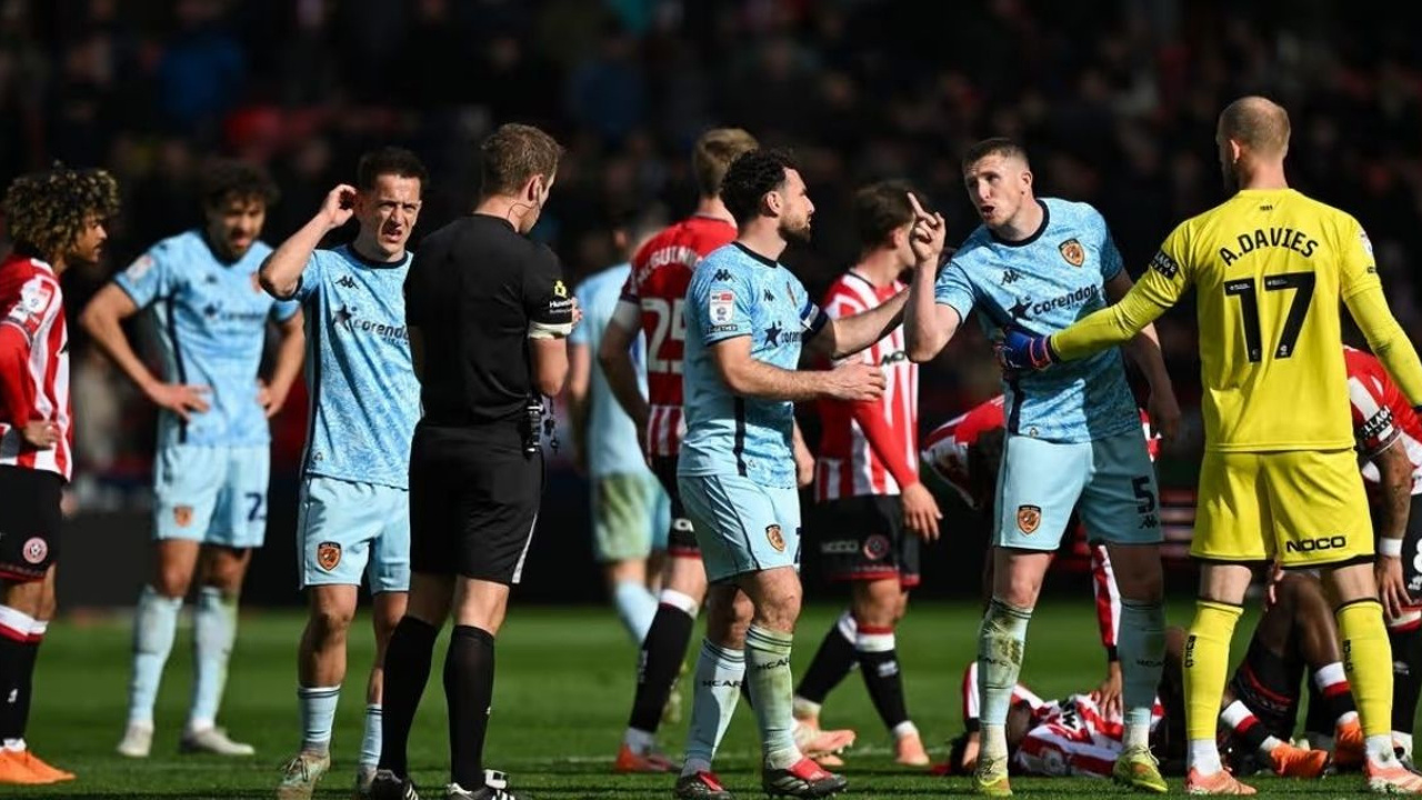 Hull City'i yaktılar: Acun Ilıcalı allak bullak oldu