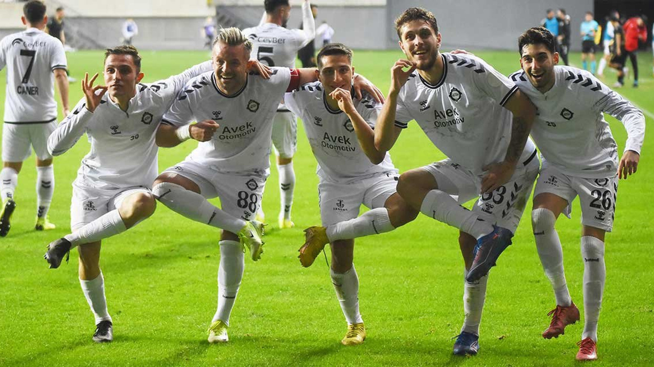 Altay Rams Altay 112 yıllık tarihinin en önemli maçında: Olmak ya da olmamak