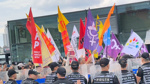 Son Dakika | LGBTİ derneklerine yönelik operasyonu protesto edenlere polis müdahalesi!