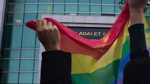 Mersin'de LGBTİ operasyonunda 28 kişi tutuklandı