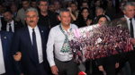 Özgür Özel'in yürüyüşü mitinge dönüştü: Yurttaş meydana sığmadı
