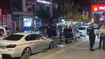 Esenler’de elinde bıçakla polislere yürüdü: Silahla etkisiz hale getirildi