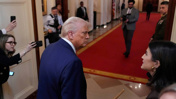 Trump bir kez daha muhabiri azarladı, ortam buz kesti! "Kendinden utanmalısın"