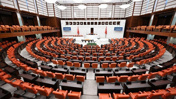 AKP'den Meclis'te bir sahte pusula skandalı daha! Grup başkanvekillerinden tepki yağdı