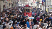 Eylemlere 24 saatlik yasak: Taksim Meydanı ve Gezi Parkı bariyerlerle kapatılıyor