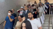 Son Dakika | Açlık grevindeki öğretmenler MEB'e yürüdü! Bakan Tekin'in "Yok dediği" dilekçeleri gösterdiler