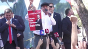 Son dakika | Özgür Özel İzmir'e geldi! Yoğun ilgiden adım atamadı