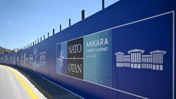 NATO Zirvesi afişi hazırlayan TKP üyeleri gözaltına alındı