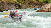 Doktorlar bile çözemedi! Aynı rafting turuna katılan turistleri gizemli hastalık vurdu