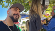 Yol kenarında güldüren anlar! Pazarcı rapçi Sefo'yu tanımayınca olanlar oldu