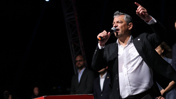 AKP'ye geçen Eren Ali Bingöl Özgür Özel'i arayıp ağlamış