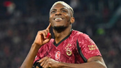 Fenerbahçe'yi reddetti Galatasaray'ı bekliyor: Osimhen detayı ortayı çıktı