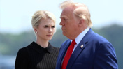 Trump'a asistanından aşk mektubu! Kara sevdaya düşmüş