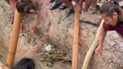 Yüzyılın felaketiyle yıkılan Nepal'de korkulan oluyor! Ölü soygunculuğu başladı
