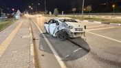 Çarpmamak için manevra yaptı karşı şeritteki araca çarptı