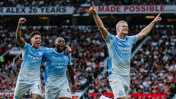 67 dakika 10 kişi oynayan Manchester City Manchester United'ı yendi
