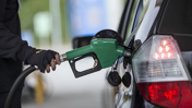 Pompada fırtına dindi ama petrol uyandı: 4 günlük düşüş serisi bitti