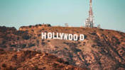 Sinemada yılların rekabeti bitti! Hollywood'da 82 milyar dolarlık dev anlaşma