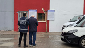 26 farklı suçtan aranıyordu: 50 yıl hapis cezası bulunan suç makinesi yakalandı