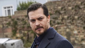Çağatay Ulusoy vatandaşlık istemişti: Anne ve babasını da yanına alarak gitti
