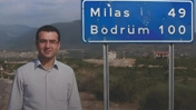 Bodrum tabelasını her gördüğünde İstiklal Marşı okuyan Saffet öğretmenin dramatik hikayesi: Film olur