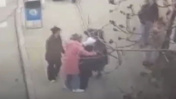 Dilenci reddedilince çantayı kesip cüzdanı çaldı