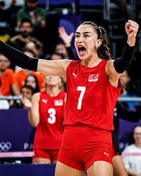 Filenin Sultanları'nın kritik maçı öncesi Hande Baladın'ın sevgilisi paylaştı: Olay oldu! - Fotoğraf: 6