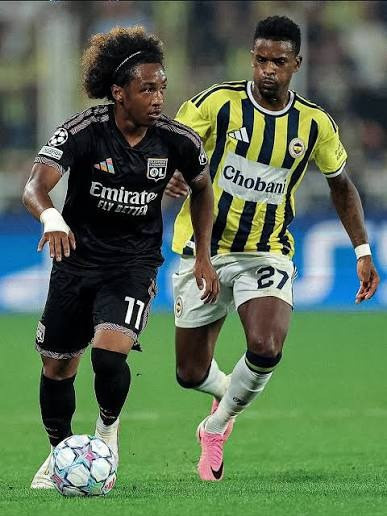 İsmail Kartal'ın "Başkanımız çalışıyor" dediği transfer belli oldu: Fenerbahçe bitiriyor - Fotoğraf: 5