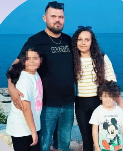 Takip ettiği eşini tüfekle yaralamak istedi: Market çalışanları engel olunca bıçakladı - Resim : 1