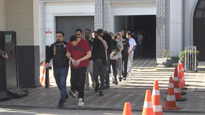 102 milyon liralık vurgun yapan dolandırıcılar adliyede