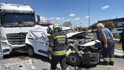 3 araç zincirleme kazaya karıştı: 1 yaralı