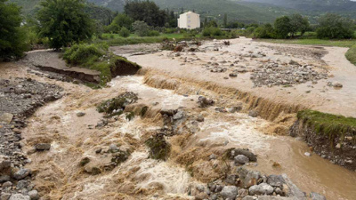 Kahramanmaraş ve Kilis'i sağanak esir aldı