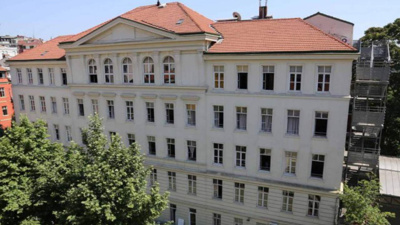 Bakanlık İtalyan Lisesi grevinde devreye girdi: Süre verdi