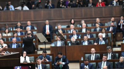 Sus talimatı sonrasındaki ilk AKP grubu: Bakanlar cevap veremedi