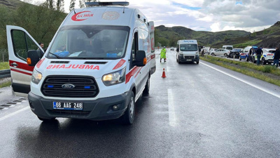 Yozgat'ta zincirleme faciaya yol açan kaza: Yardım etmek isterken canından oldu